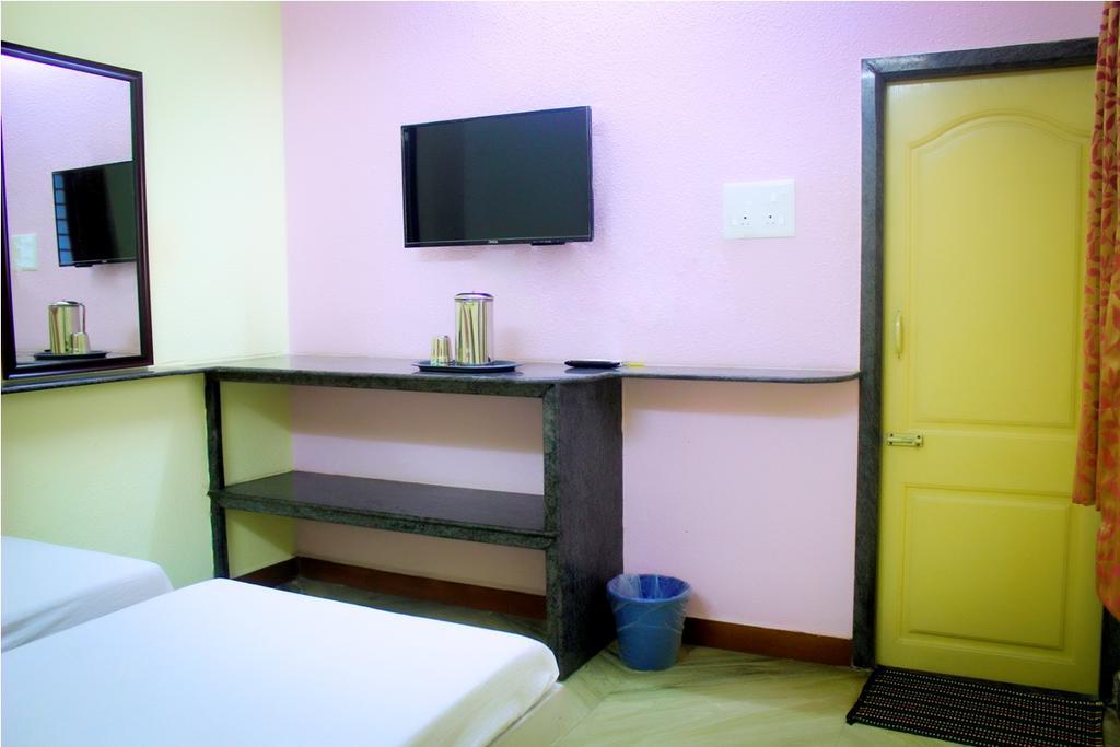 Pms Guest House Puducherry Exterior foto